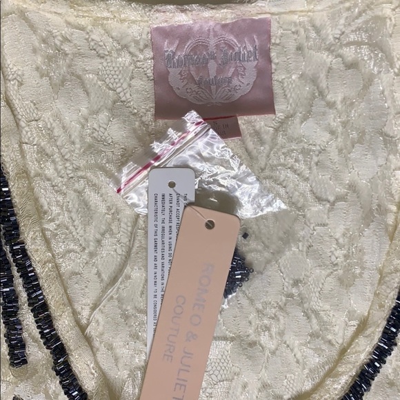 Romeo & Juliet Couture Beaded Lace Tank top new with tags ivory lace - Picture 4 of 8